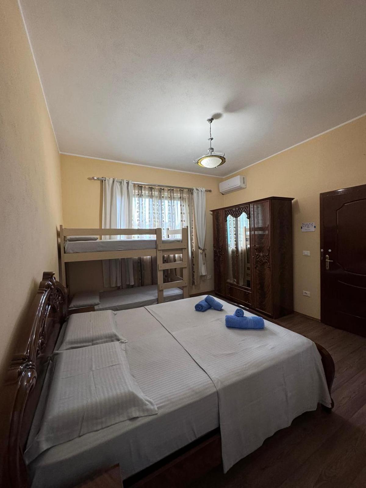 Blissful Hostel Shkodra Exterior foto